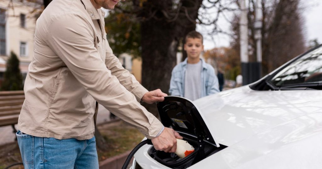 charging hybrid battery